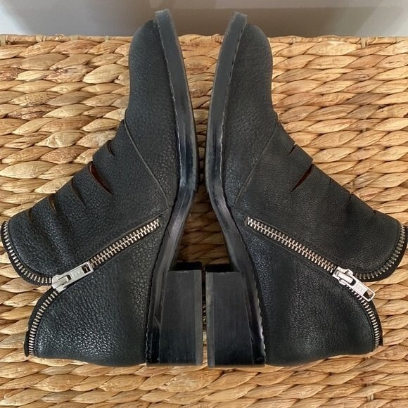 Kenneth Cole Gentle Souls Bailey Black Leather Cut Out Bootie Grunge Streetwear - Picture 9 of 14